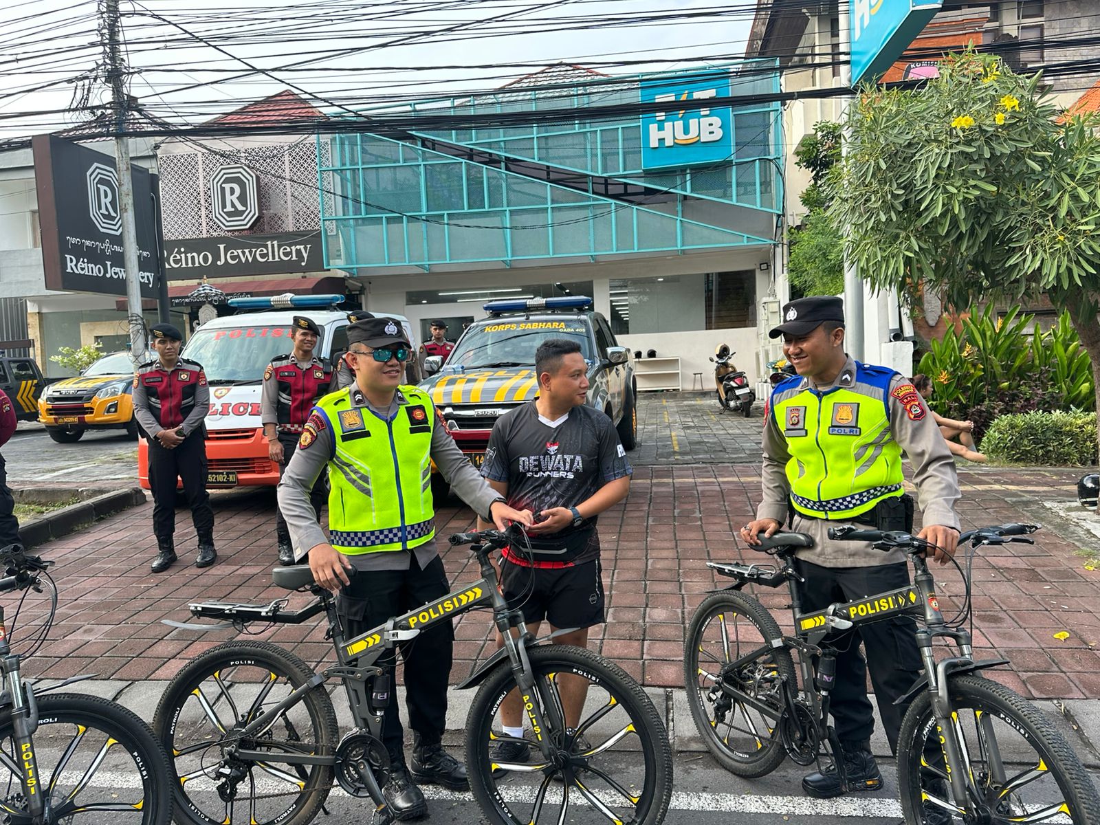 Patroli Sepeda Gayung di Lapangan Renon Jaga Keamanan dan Ketertiban Masyarakat