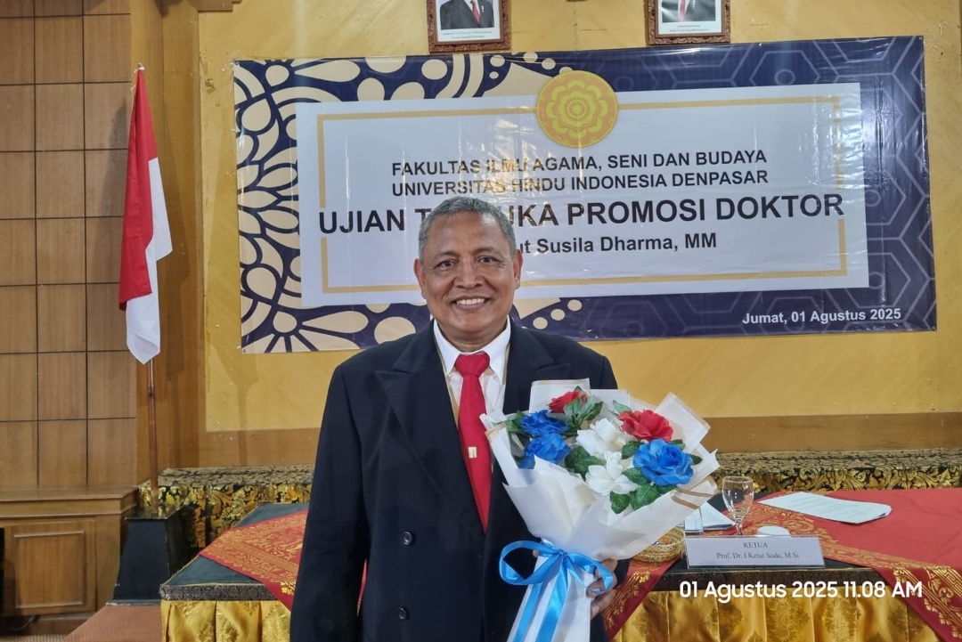 Viral Doktor Desa Adat! Ketut Susila Dharma Gaungkan Reformasi Tradisi dan Gaya Hidup Tanpa Plastik