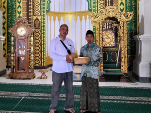 Ramadhan Kian Dekat, Media Gatra Dewata Hadir dengan Ratusan Sajadah untuk Umat