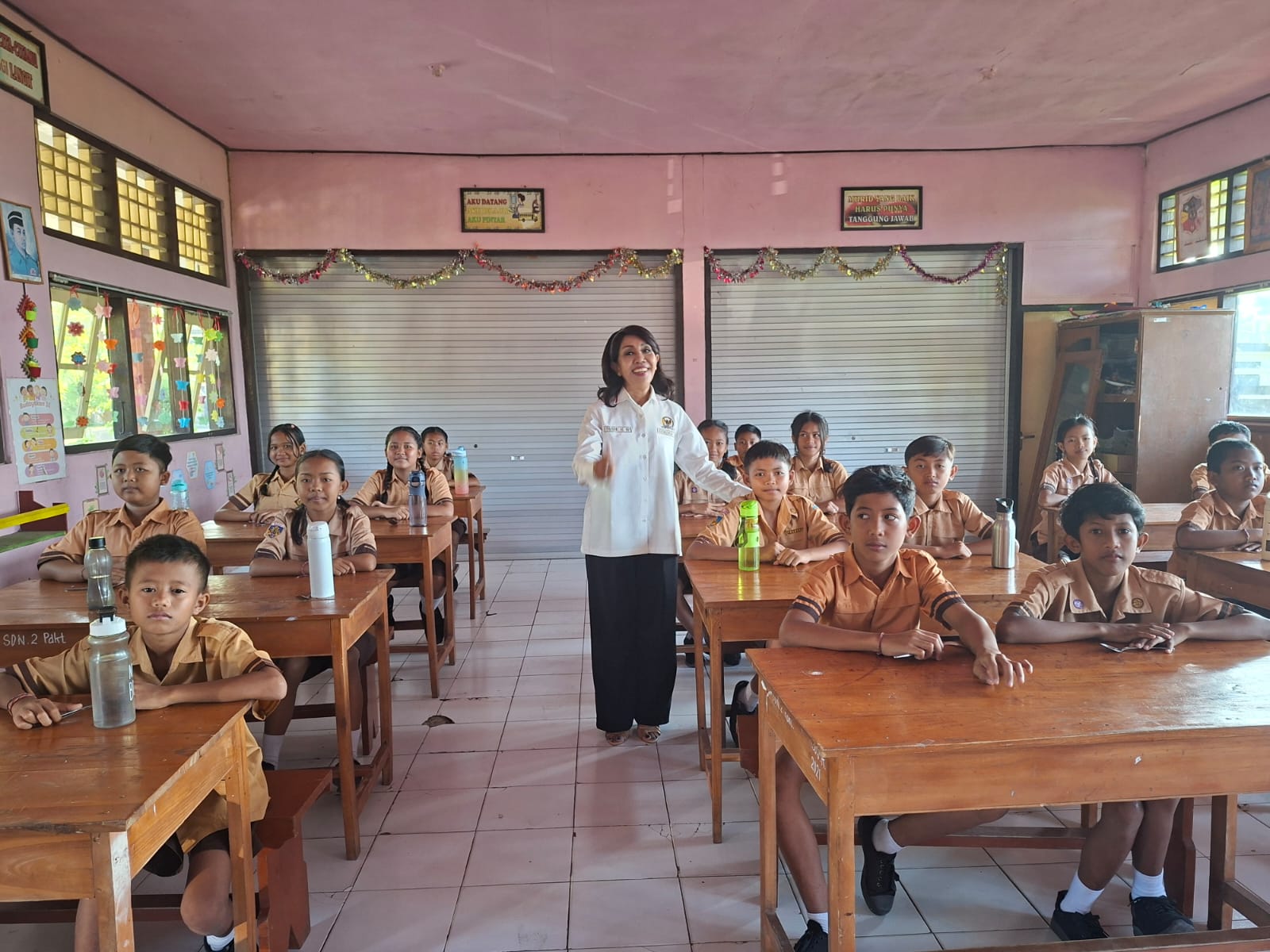 Tutik Kusuma Wardhani Pantau Pelaksanaan SPPG di Karangasem