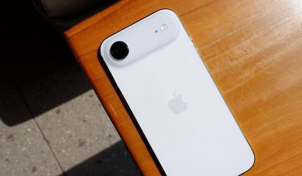 Eksodus Talenta Berlanjut, Desainer Kunci iPhone Air Tinggalkan Apple untuk Gabung Startup AI Misterius