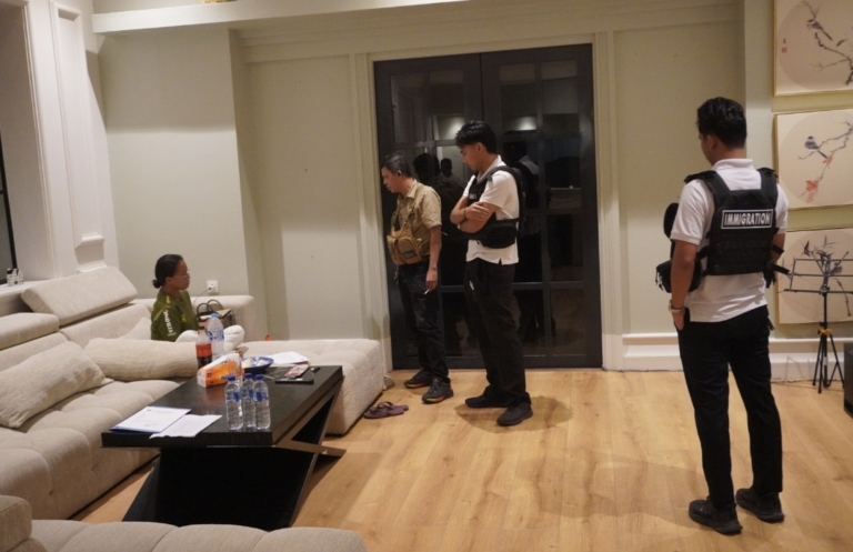 Drama Penyekapan Berakhir, Khetsia Meilany Finly di Tahan Pihak Imigrasi Overstay 1 tahun Capai Denda 365 Juta