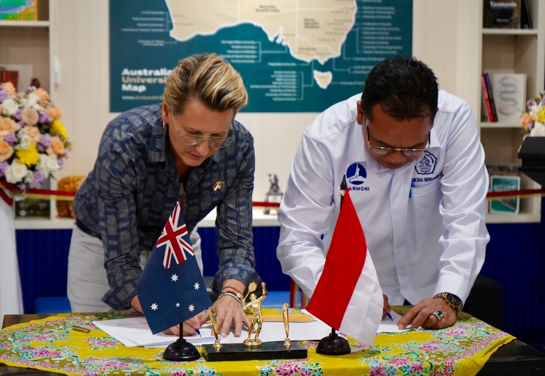 Australian Consul-General Visits North Bali, Inaugurates #AussieBanget Corner at Undiksha