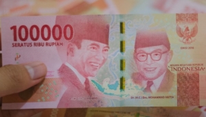 Rupiah Tembus Rp17.000 per Dolar AS, Sentuh Level Terlemah Sepanjang Sejarah