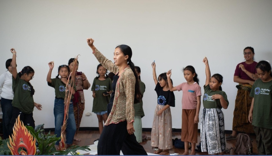 Nuanu Creative City Angkat Perspektif Seniman Perempuan Lewat Pameran “Semburat Bali”