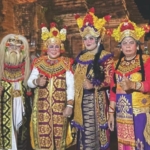 Bagian dari Pelestarian Seni Budaya, Rektor UPMI Bali dan Mahasiswa Ngayah
