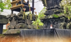 Apakah Tuhan Marah Kalau Kita Jarang Sembahyang? Ini Penjelasan dalam Ajaran Hindu