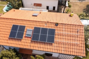 Pergub Bali Energi Bersih Jalan di Tempat, Ambisi Pulau Hijau Tersendat Implementasi