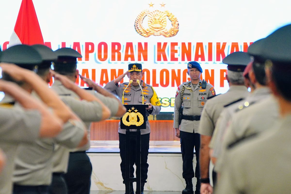 11 Kombes Pol Naik Pangkat Jadi Brigjen, Kapolri Lakukan Promosi Besar terhadap 1.121 Personel Polri