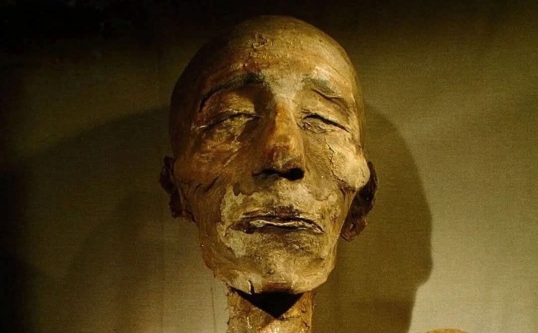 Merneptah dan Misteri Firaun yang Tenggelam, Antara Sejarah dan Narasi Kitab Suci