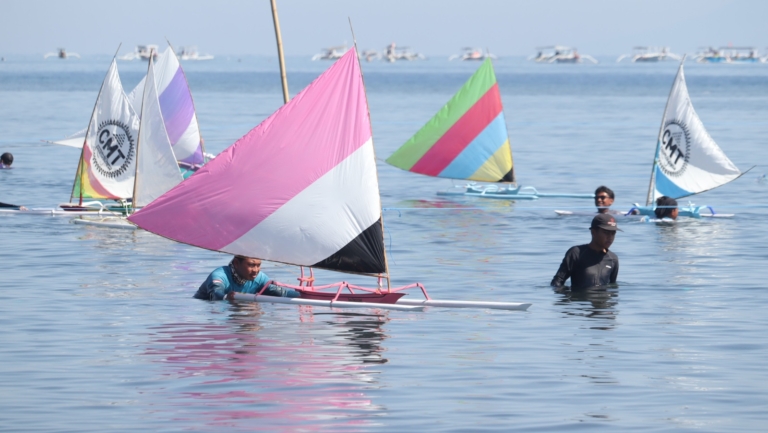 Lovfest 2026 Meledak, 1.230 Peserta Ramaikan Bupati Buleleng Mini Sailboat Tournament II