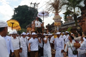 Pura Dalem Mendek Gelar Karya Ngenteg Linggih Pedudusan Alit, Ida Dalem Smara Putra: Lestarikan Warisan Leluhur