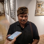 Dari Wangsit Menjadi Karya, Made Wiradana Tuangkan Pengalaman Spiritual dalam Pameran “KACATRI” di Sanur