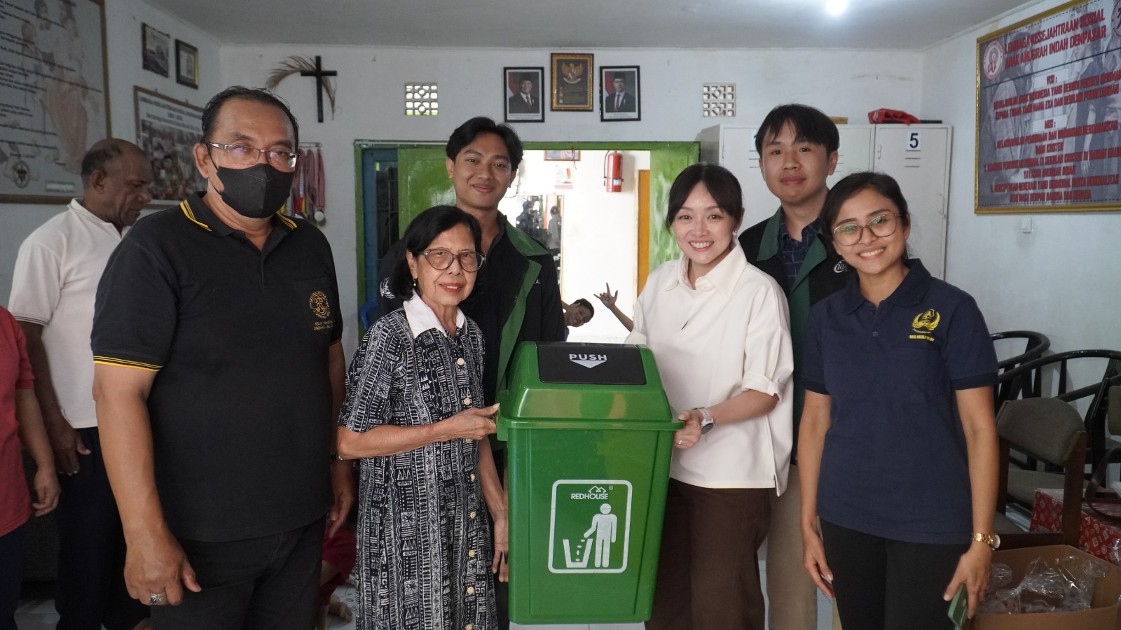 Dosen FKIK Warmadewa Edukasi Anak Panti Soal PHBS dan Resistensi Antimikroba