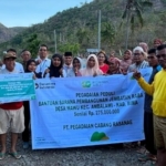 Pegadaian Salurkan Rp275 Juta untuk Bangun Jembatan Raba Sa’u di Desa Mawu
