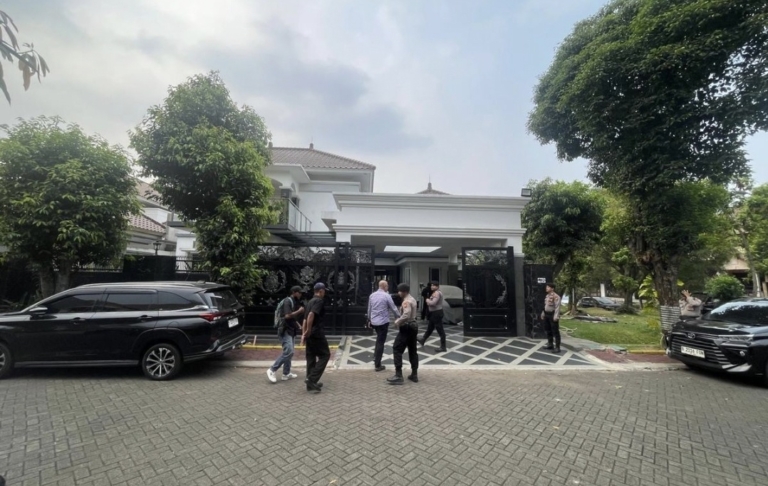 Rumah Mewah Ipda Yayat Digeledah KPK, Jejak Fee Proyek Rp16 Miliar Terungkap