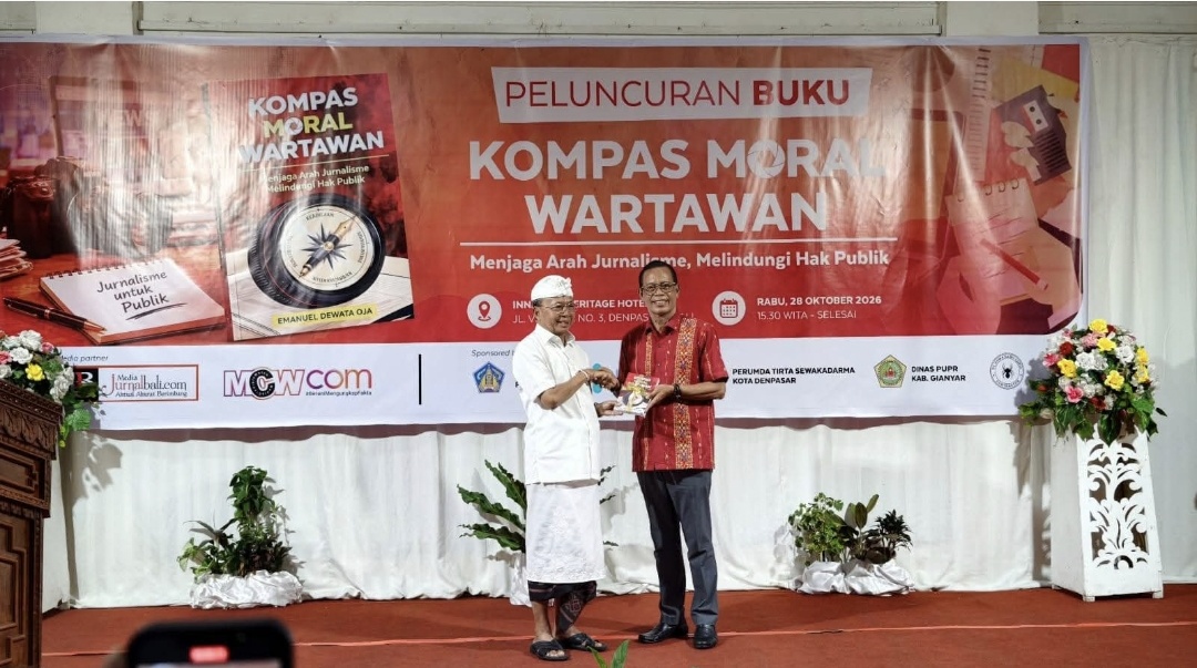 Emanuel Dewata Oja Luncurkan Buku Kompas Moral Wartawan, Koster Soroti Etika Pers di Era Digital