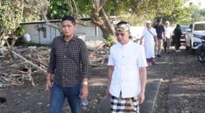 Abrasi Pantai Kusamba Kian Parah, Rumah Warga dan Petani Garam Terancam